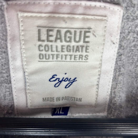 [EUC] UK Sweatshirt Women's XL Grey - Picture 4 of 6